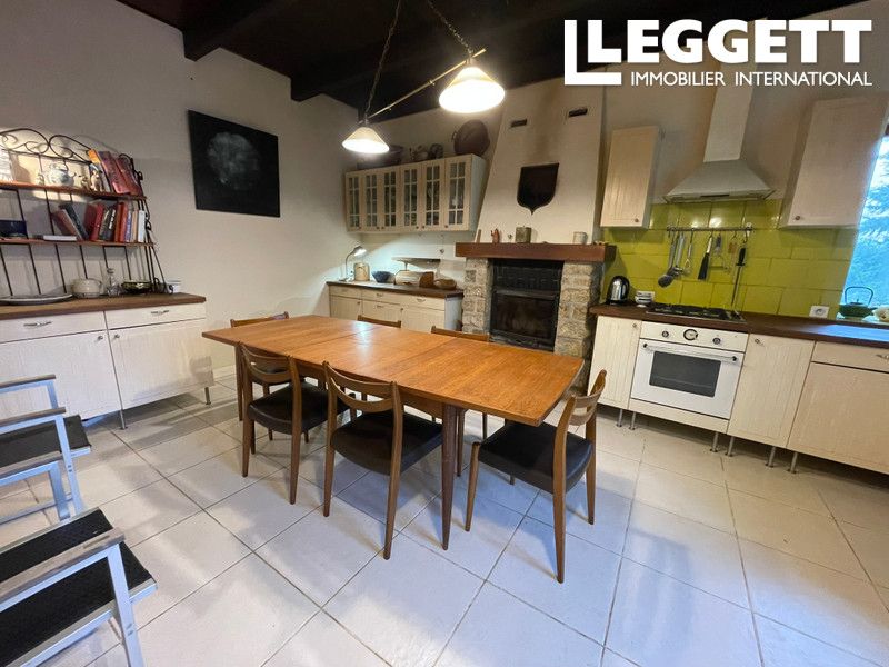 Property photo 3 of 10