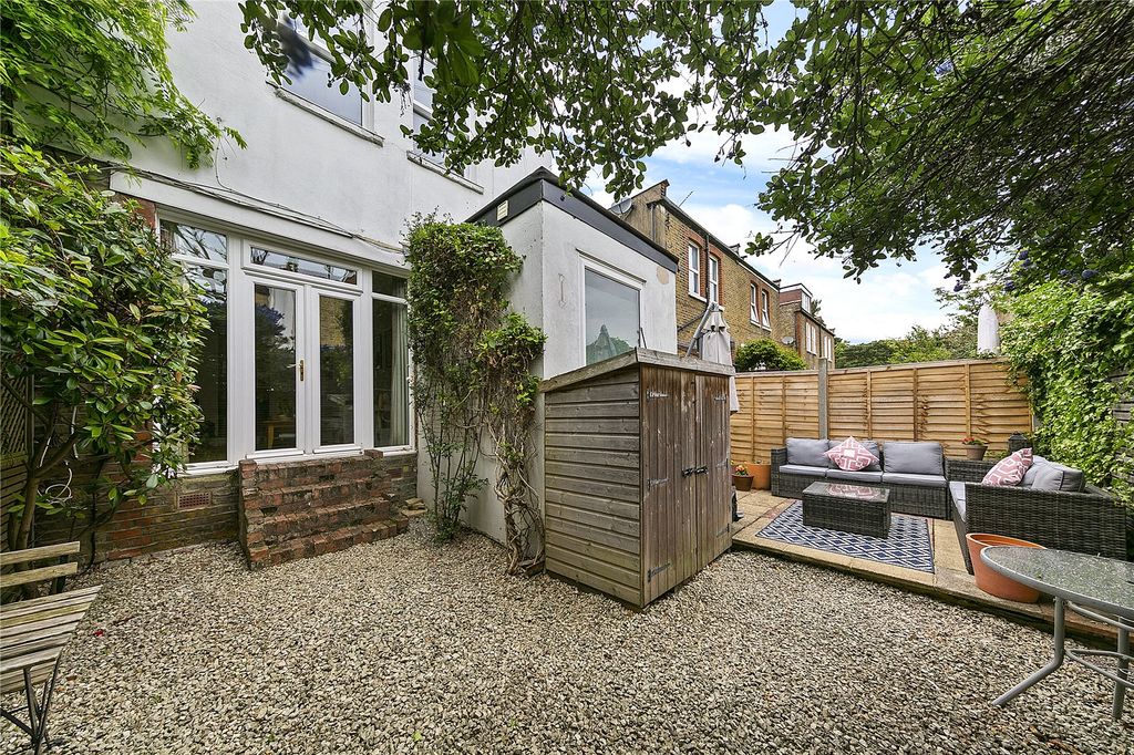 Property photo 3 of 15 Picture No. 14