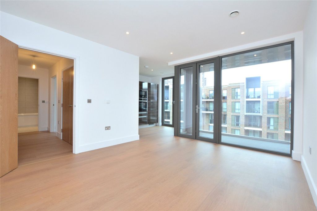 Property photo 1 of 9 Reception