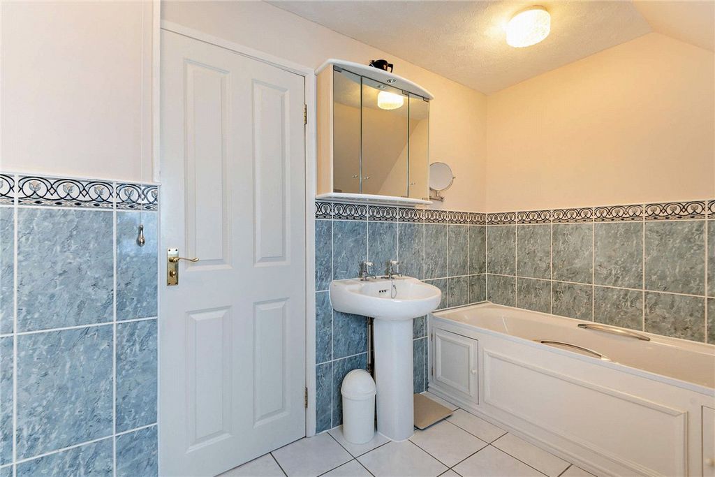 Property photo 3 of 25 Picture No. 03