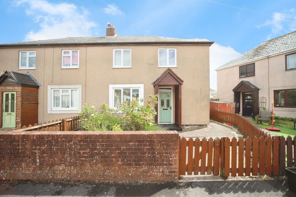 Property photo 2 of 13
