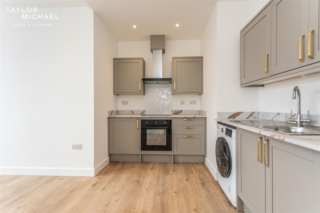 Property photo 1 of 15 Kitchen