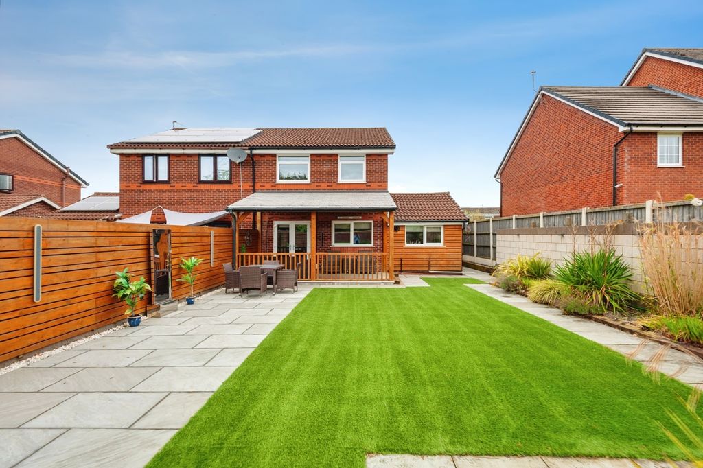 Property photo 1 of 18 Pbox-Img.Jpg