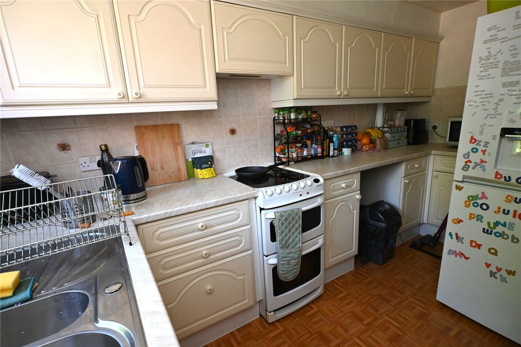 Property photo 3 of 12 Picture No. 04