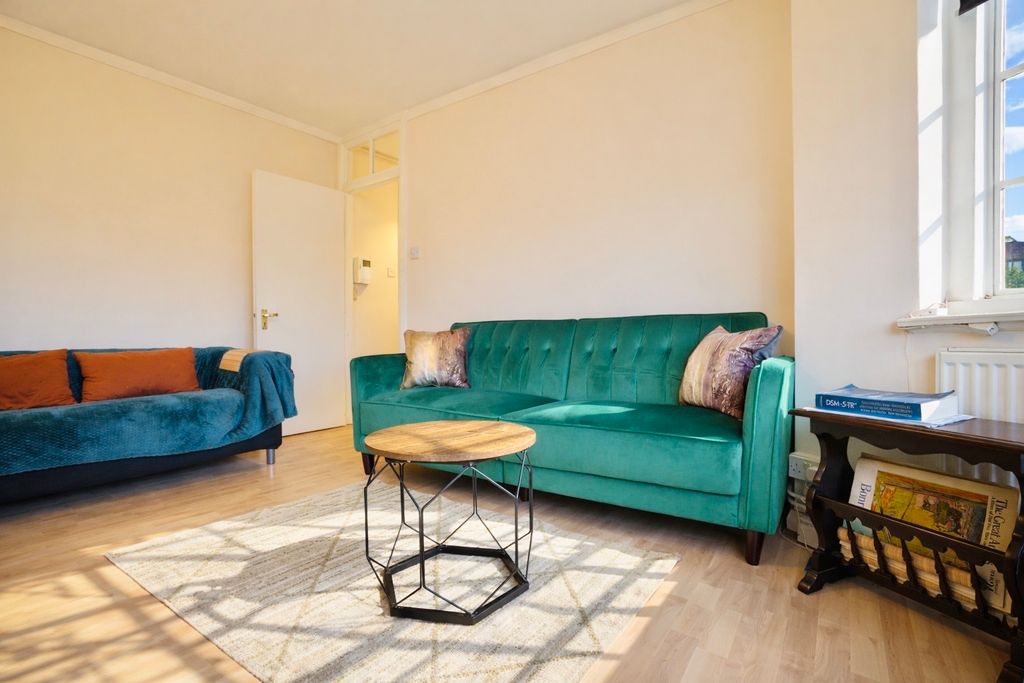 Property photo 3 of 8