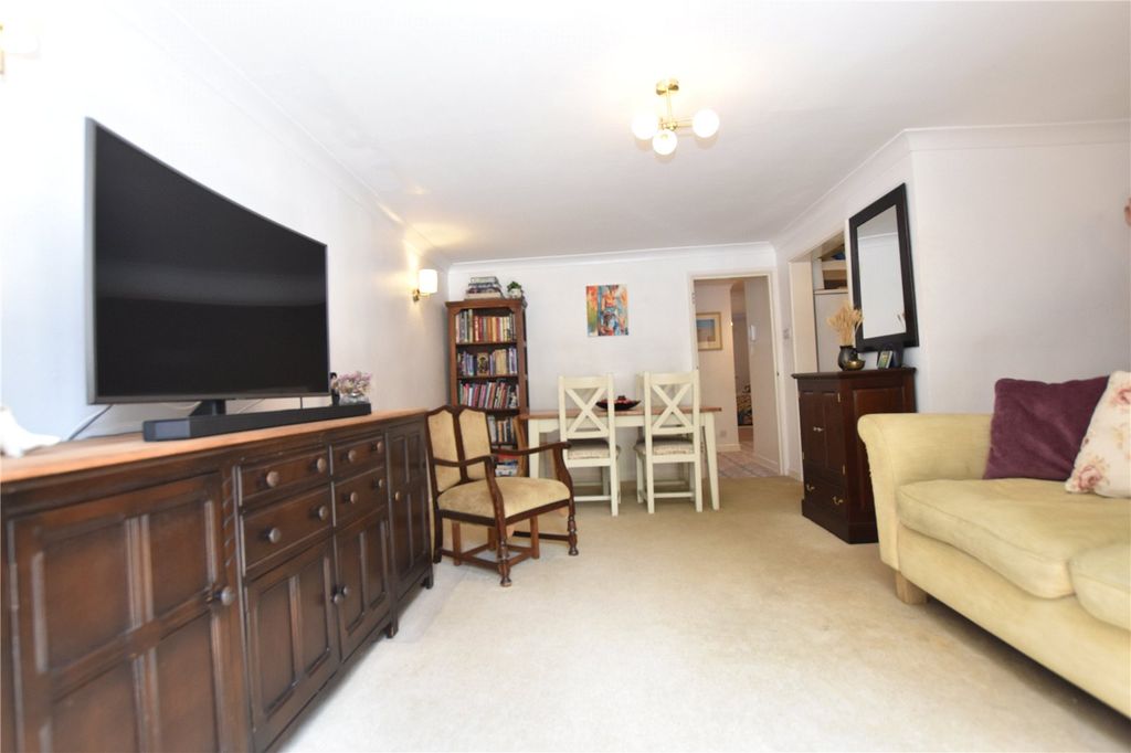 Property photo 2 of 12 Picture No. 02