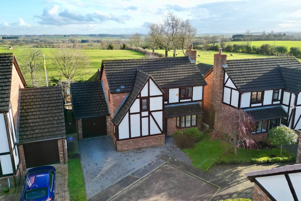 Property photo 1 of 15 Photo 16