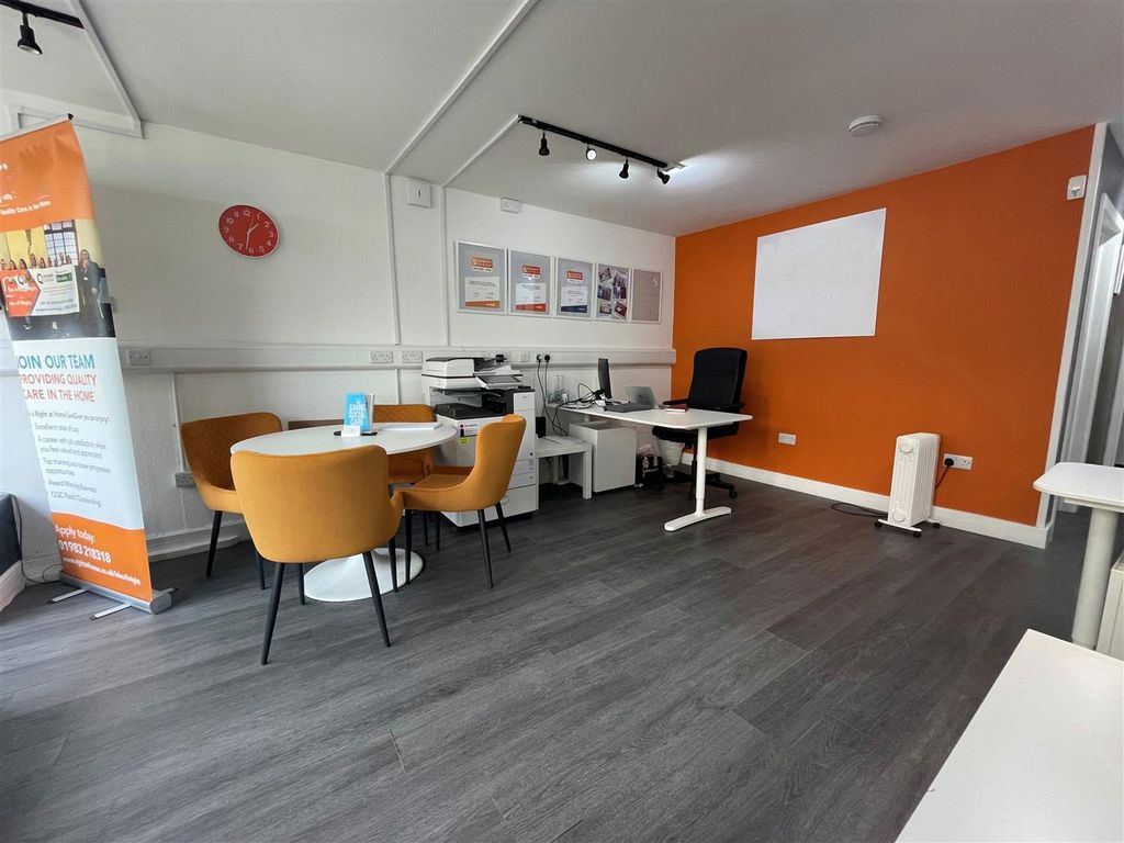 Property photo 2 of 6 4 (1).Jpg