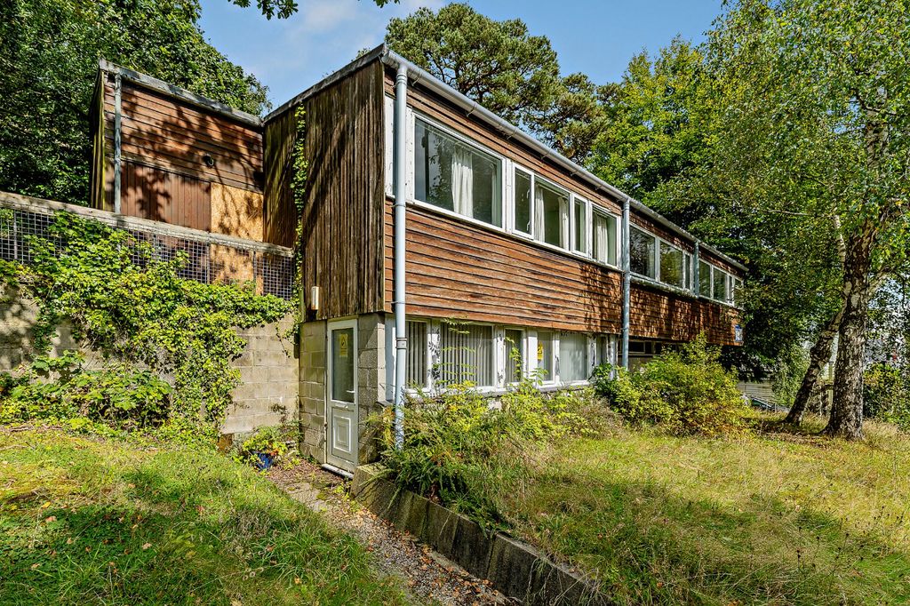 Property photo 1 of 12 Front Elevation