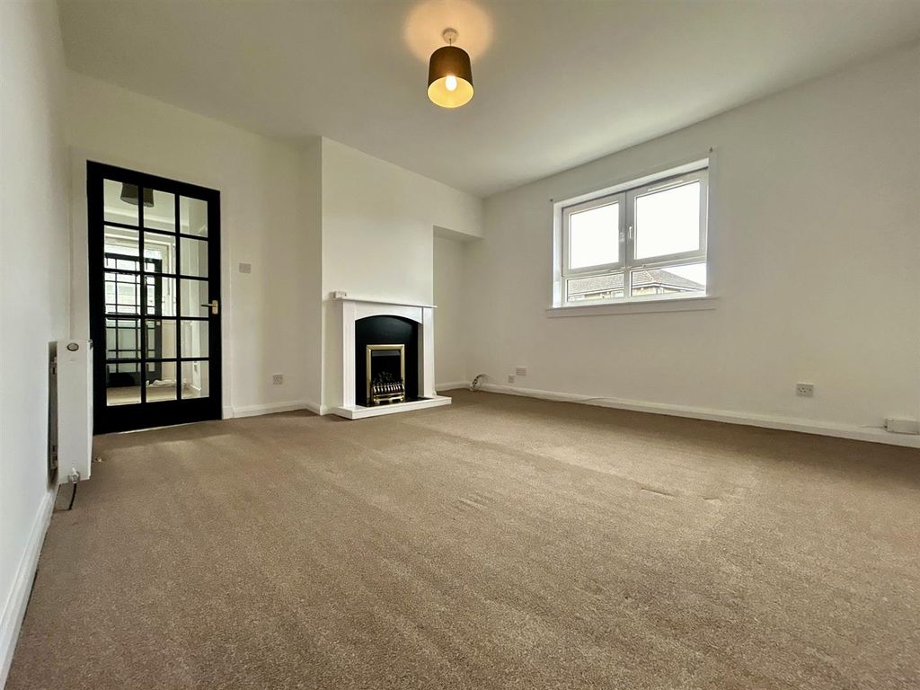 Property photo 2 of 6 A3Ff4608-62d5-4E16-9d11-2Eee48Aaeed4.Jpg