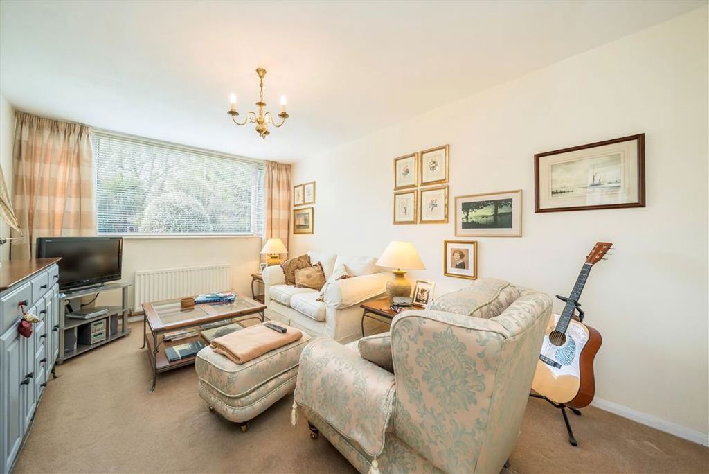 Property photo 2 of 9