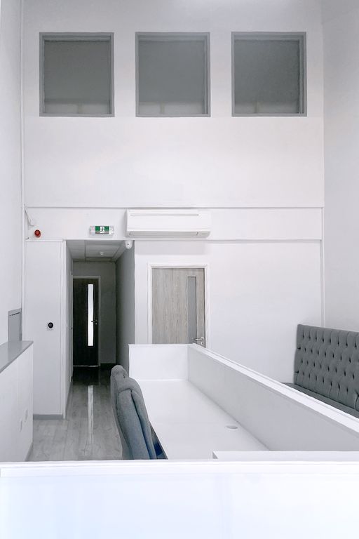 Property photo 1 of 12 Gf Reception