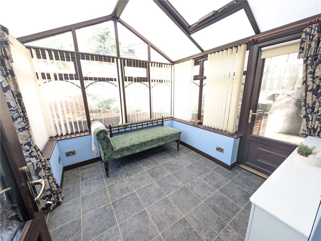 Property photo 3 of 22 Picture No. 09