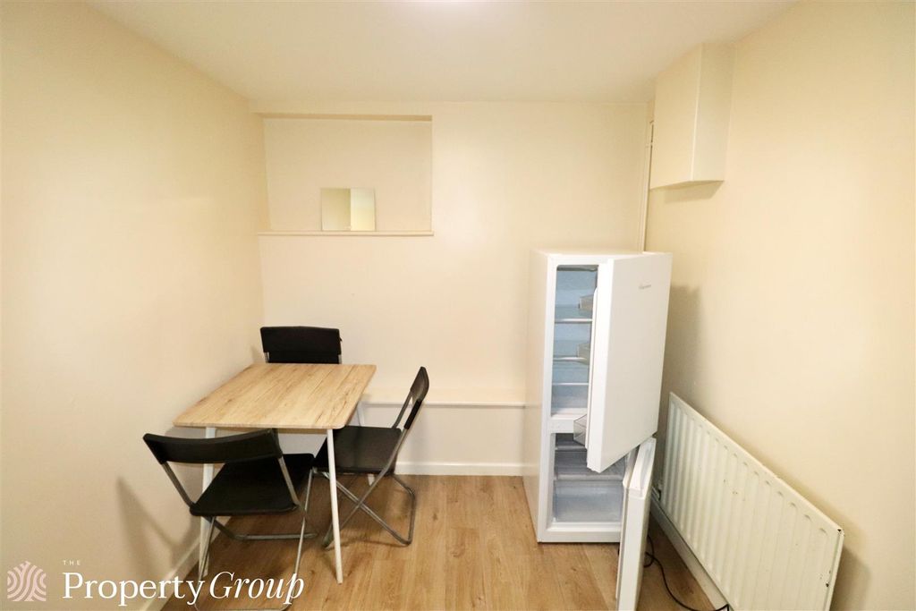 Property photo 3 of 7 Stoke Green 23 Flat 3 2510 (4).Jpg