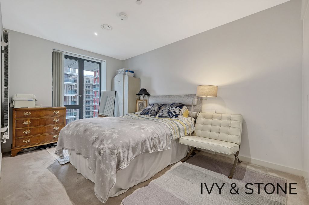 Property photo 3 of 13 3304154