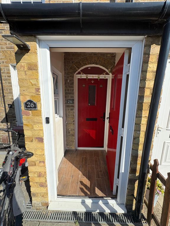 Property photo 1 of 20 3 Bed Bungalow To Rent Pole Hill Road, Uxbridge Ub10