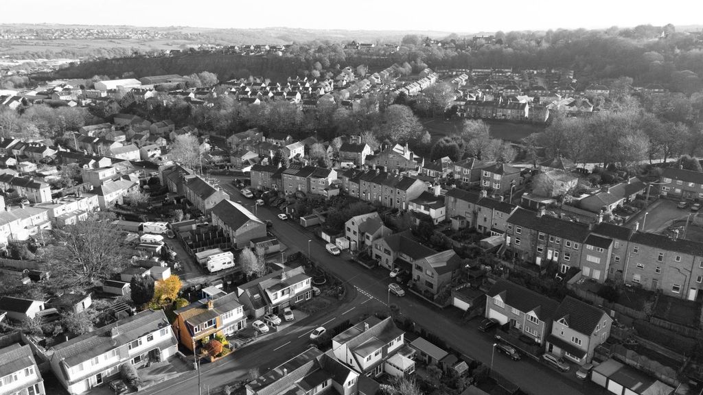 Property photo 3 of 21