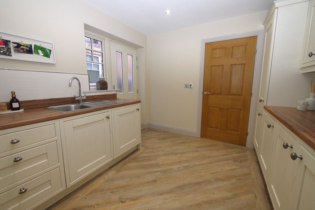 Additional image 19 of 4 bed detached house for saleBawtry Road, Bessacarr, Doncaster DN4