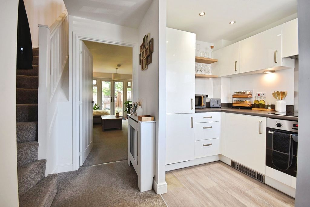 Property photo 3 of 20 Pbox-Img.Jpg