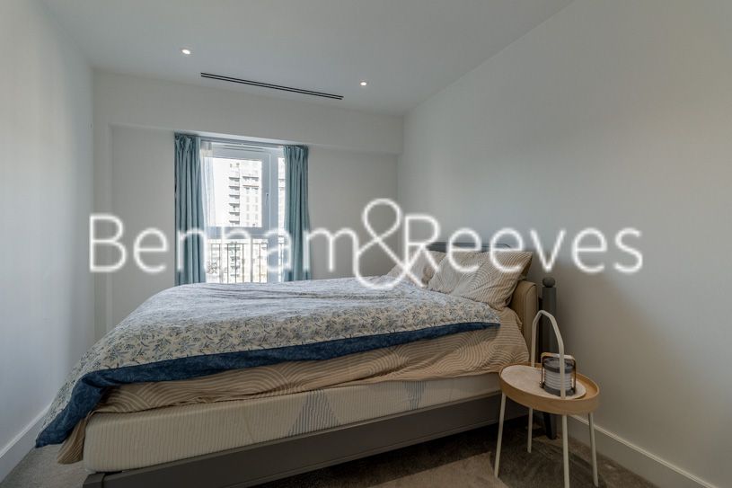 Property photo 3 of 32