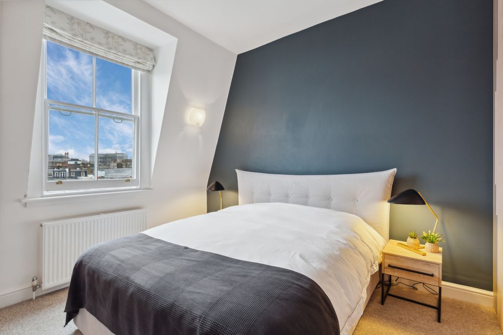 Property photo 3 of 7