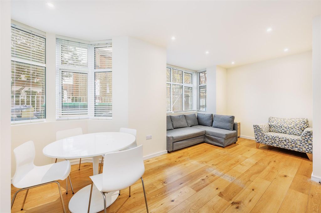 Property photo 2 of 5