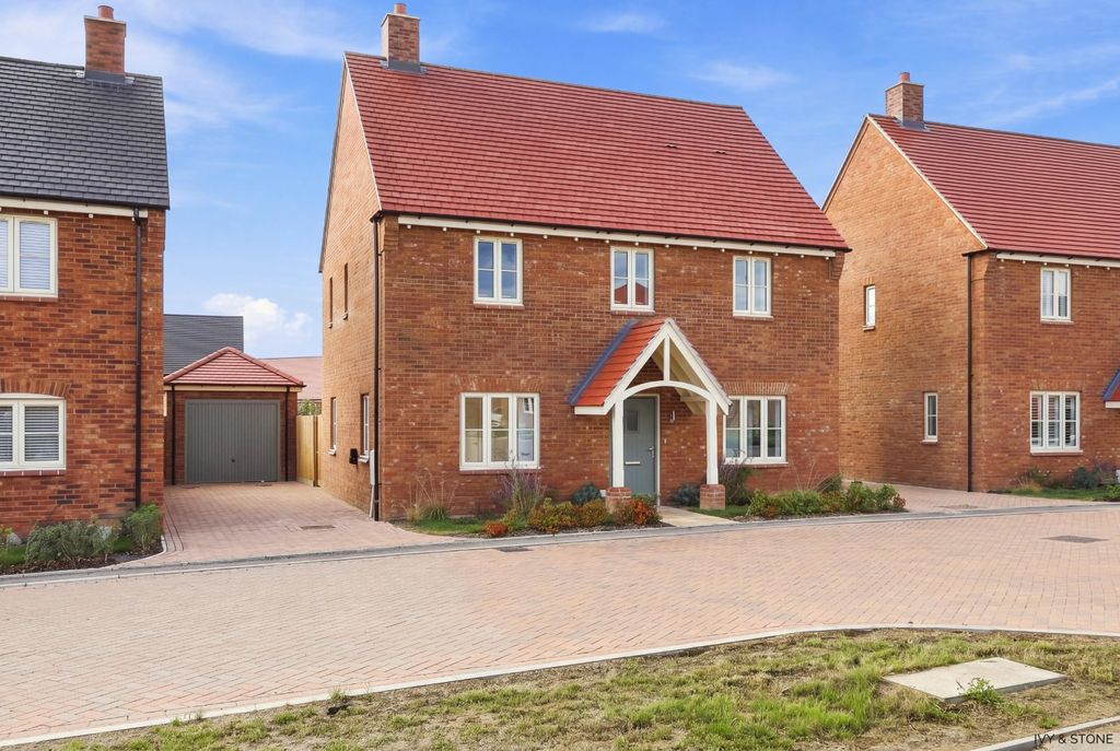 Property photo 2 of 11 5540472