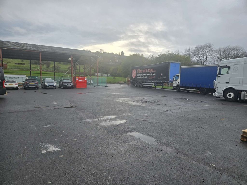 Property photo 3 of 4