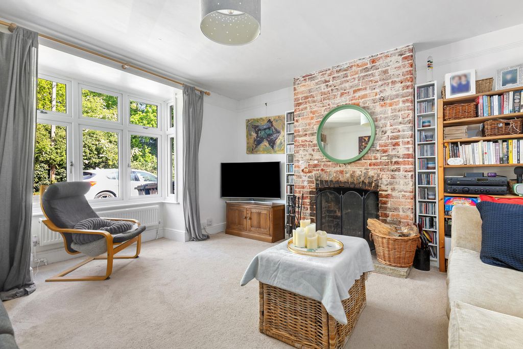 Property photo 2 of 13
