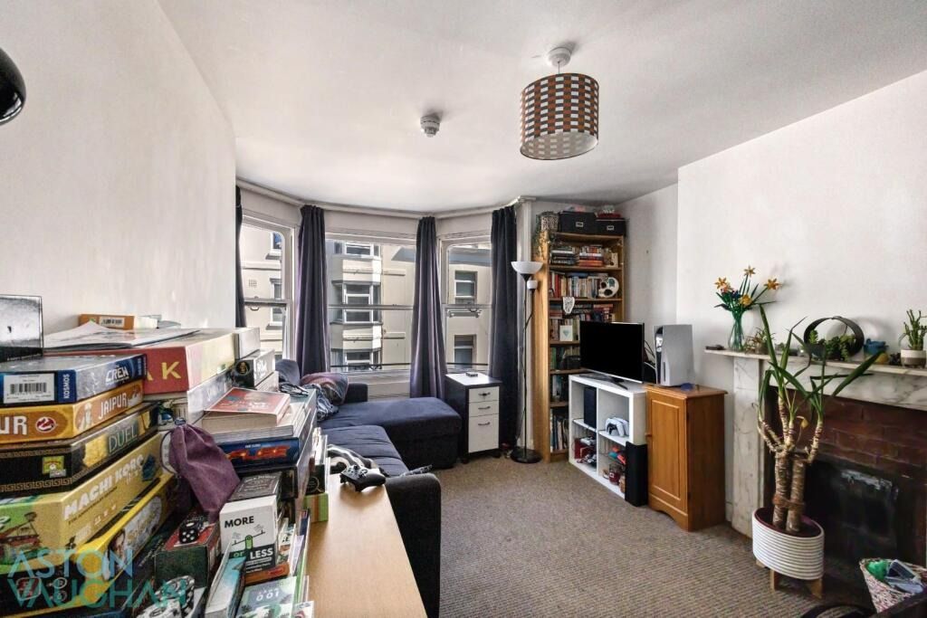 Property photo 3 of 18 4545772