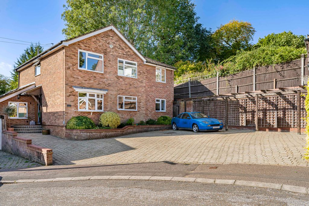 Property photo 2 of 26 Frontshot