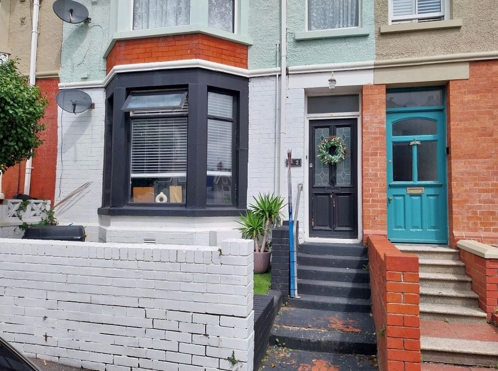 Property photo 1 of 16
