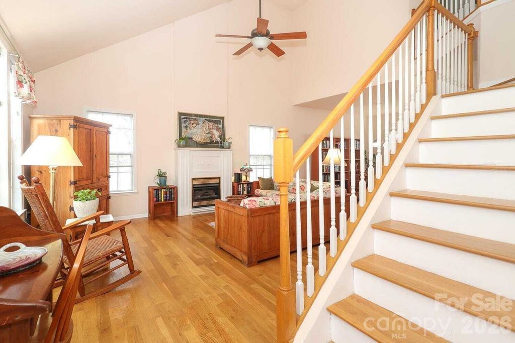 Property photo 3 of 7 <Alttext/>