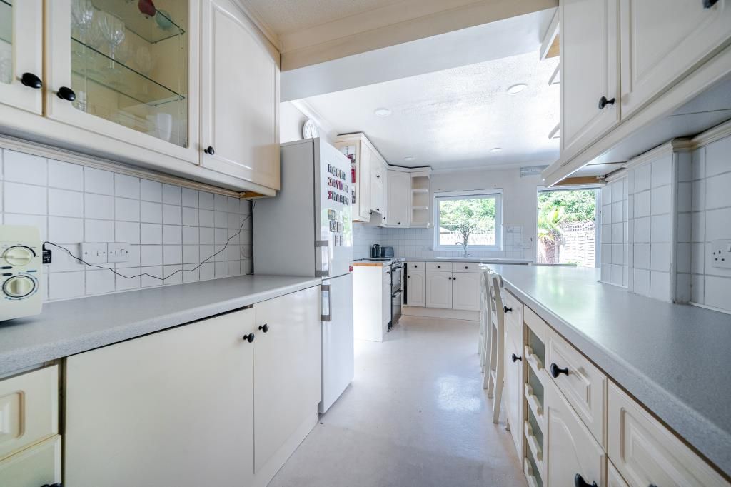 Property photo 2 of 30 Kitchen