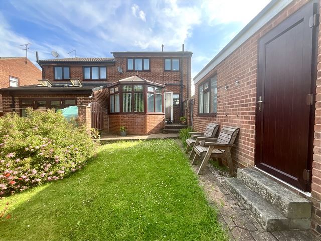 Property photo 1 of 21 Rear Garden