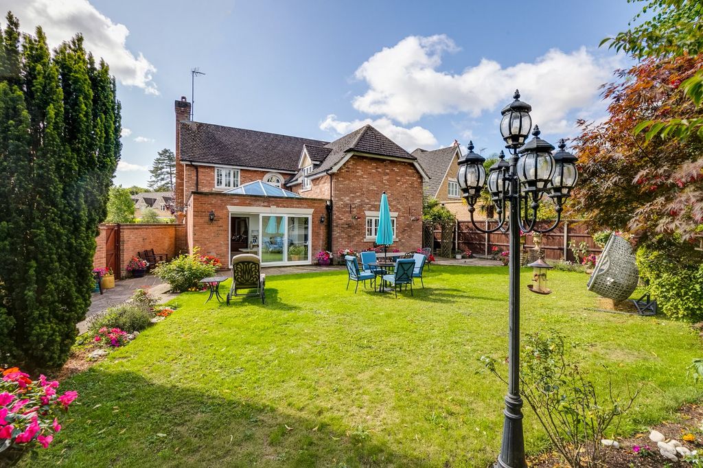 Property photo 3 of 26 Picture No. 27