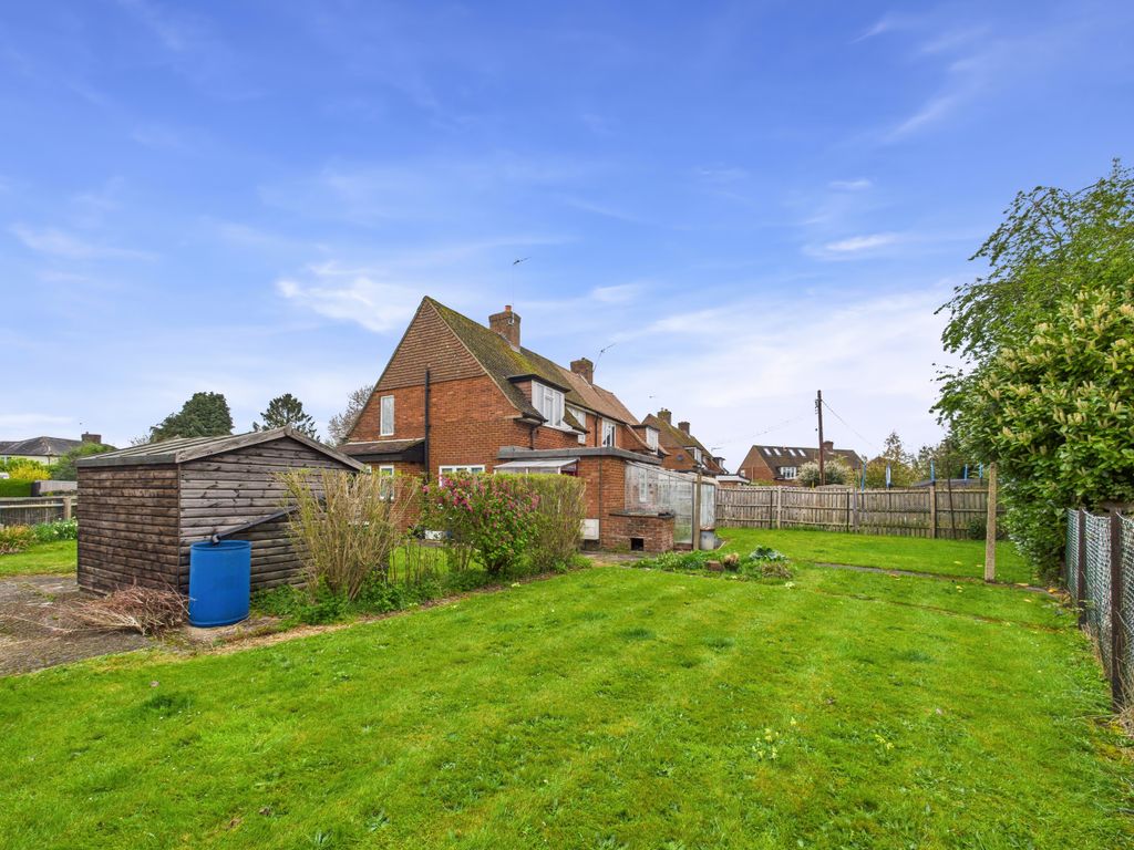 Property photo 2 of 12 Cam01354G0-Pr0480-Still014