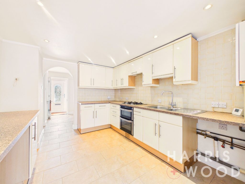 Property photo 2 of 31 5303162