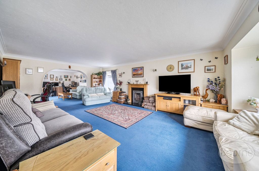 Property photo 2 of 18 Picture No. 64