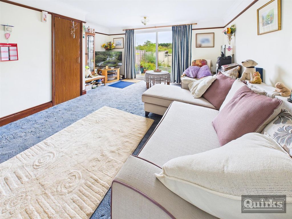 Property photo 3 of 10 Cam02342G0-Pr0137-Still001.Jpg