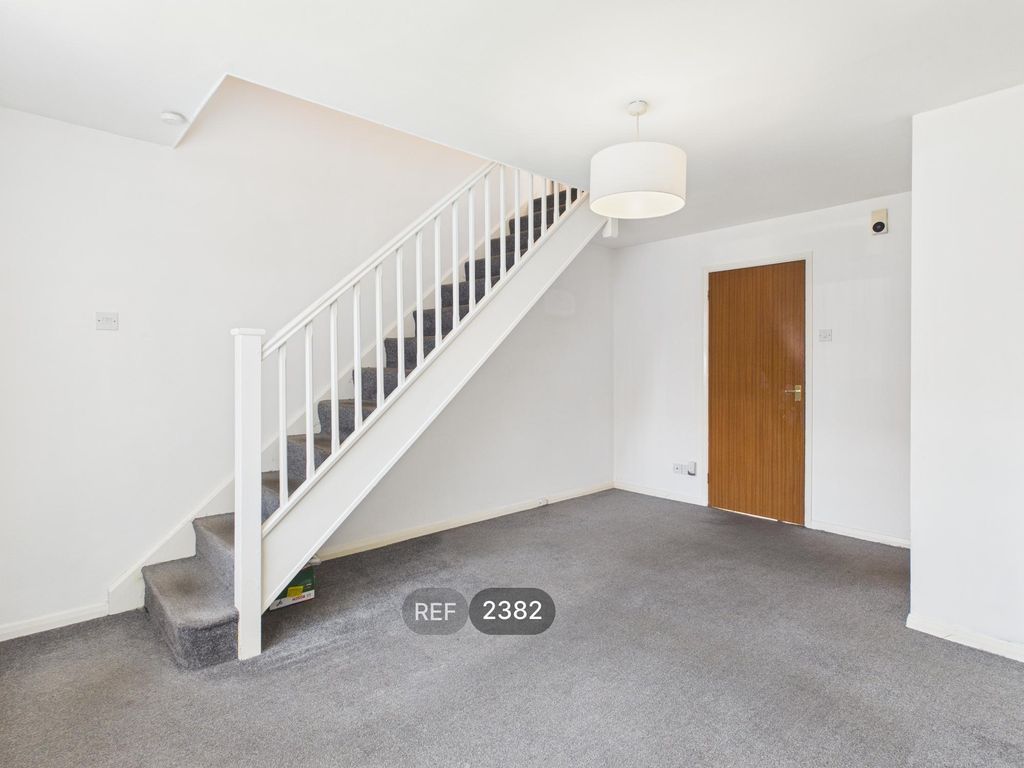 Property photo 2 of 23 Living Room