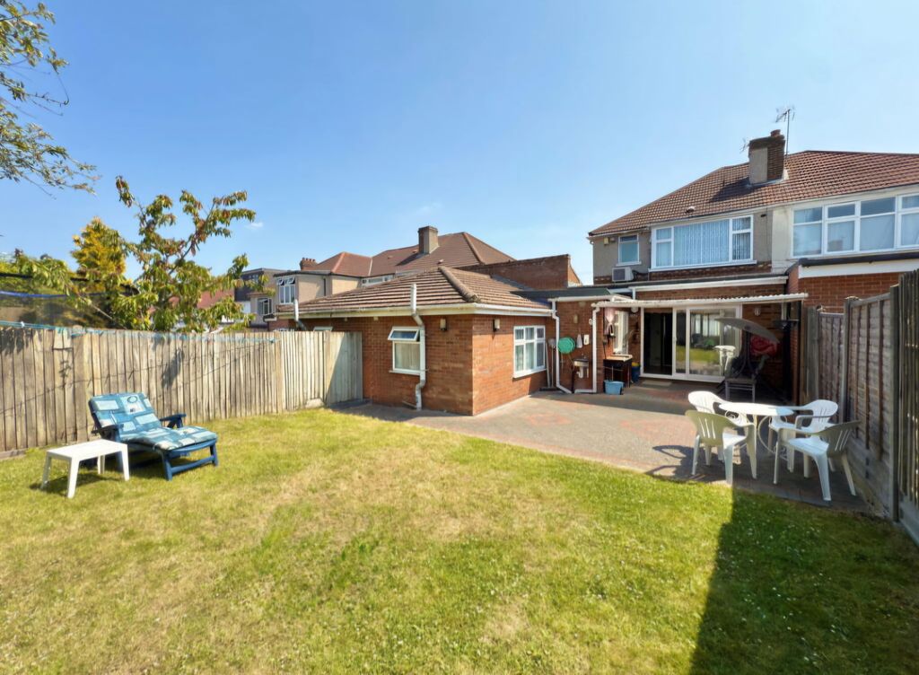 Property photo 2 of 11