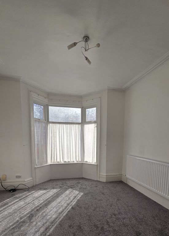 Property photo 2 of 9 Living Room 3