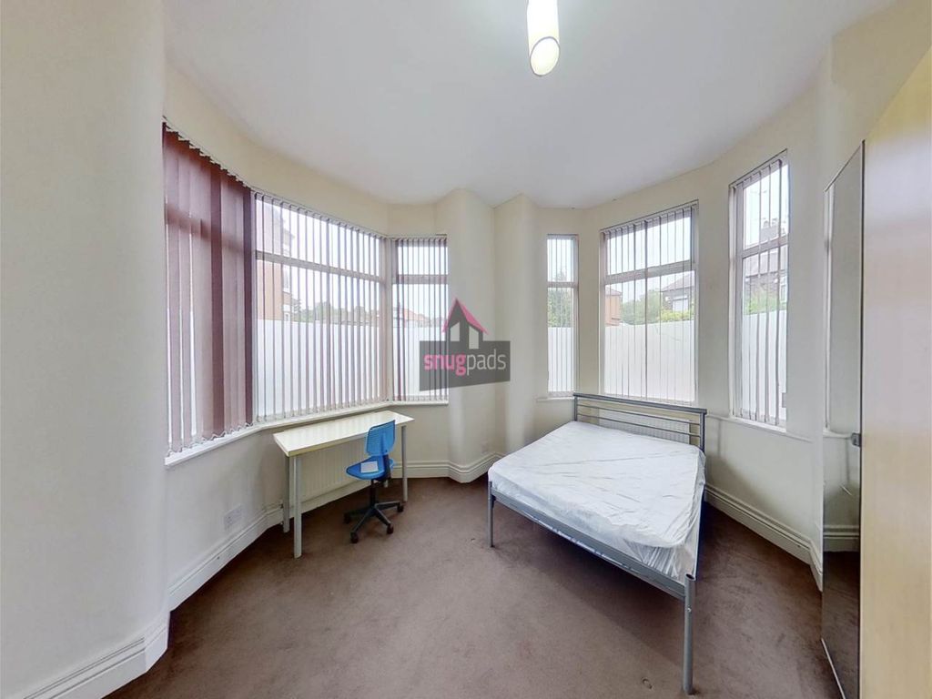 Property photo 2 of 13 Bed 3