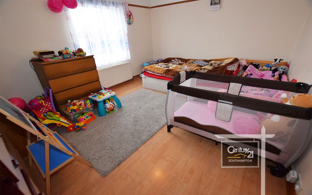 Property photo 3 of 4