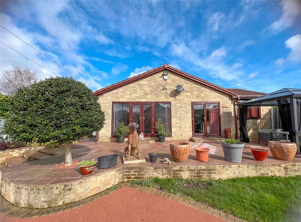 Property photo 1 of 41 Front External