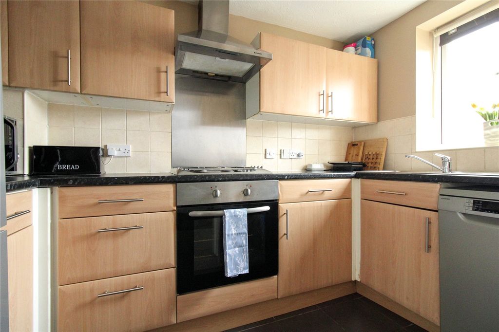 Property photo 3 of 16 Picture No. 02
