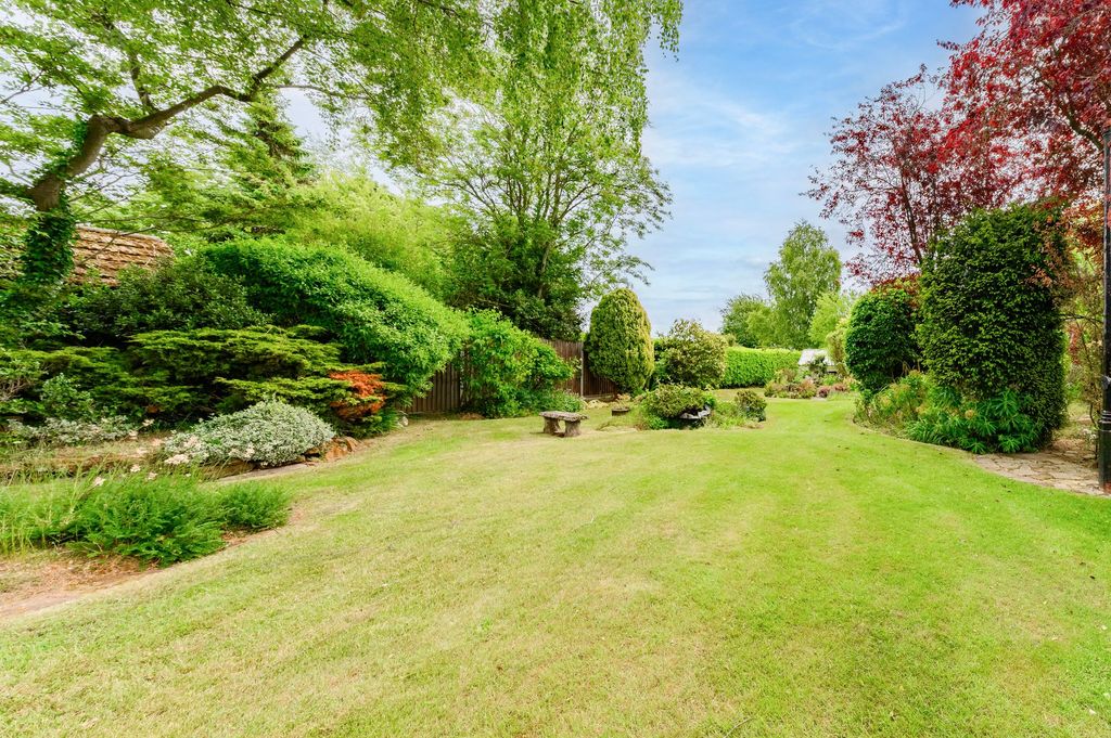 Property photo 2 of 24
