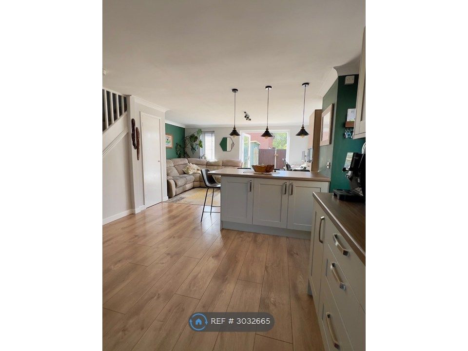 Property photo 1 of 25