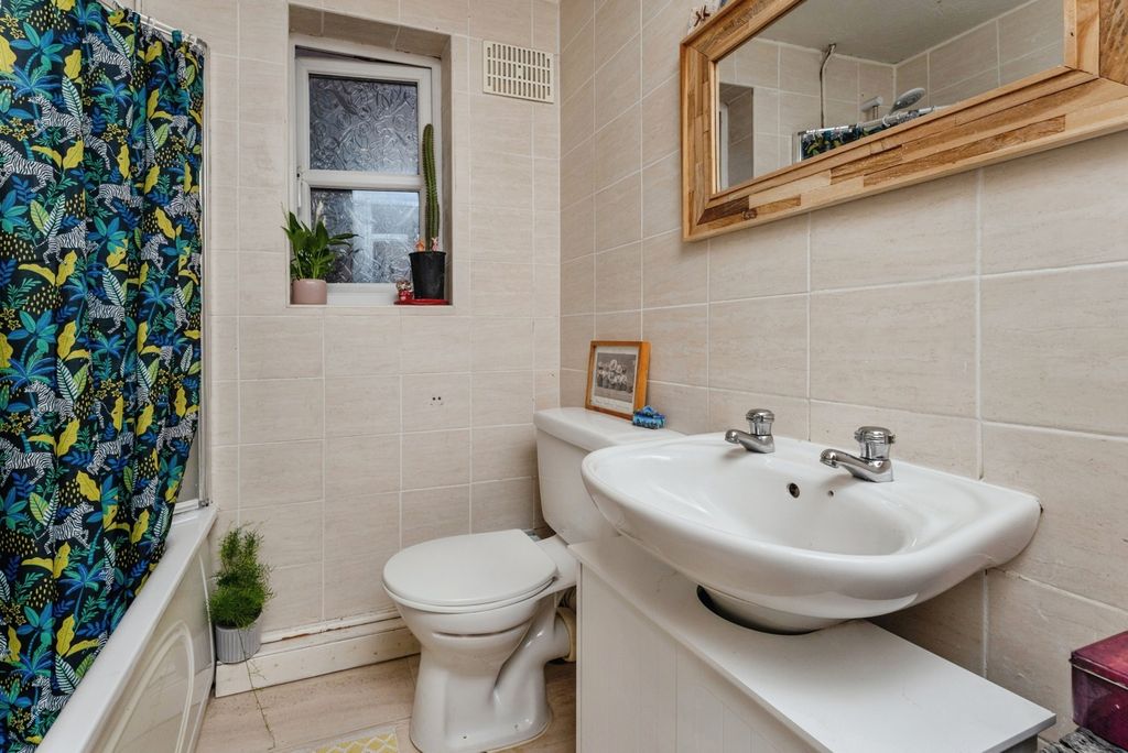 Additional image 11 of 2 bed end terrace house for saleThe Chapel, Gemig Street, St Asaph, Denbighshire LL17